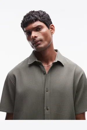 Topman – Kurzärmliges Plissee-Hemd in Khaki mit Knopfleiste