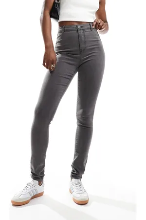 Noisy May – Ella – Jeans in grauer Waschung mit hohem Bund und engem Schnitt