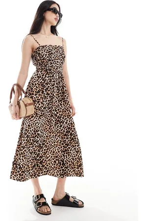 Stradivarius – Midi-Trägerkleid mit Leopardenmuster