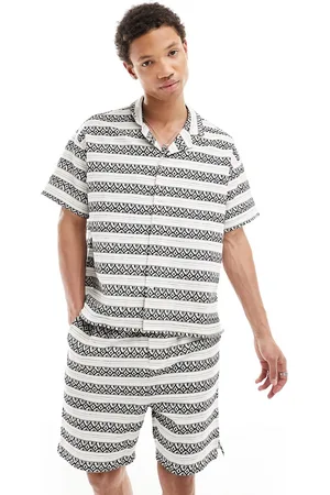 Native Youth – Gestreiftes, kurzärmliges Jacquard-Hemd in Schwarz und Weiß, Kombiteil