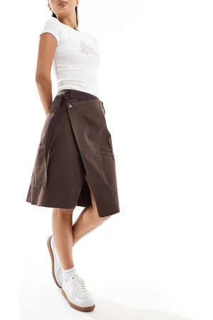 ASOS – Knielanger Rock in mit Wickel- und Taschendetail