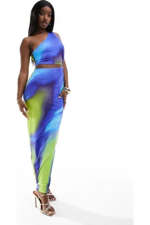Simmi London SIMMI – One-Shoulder-Maxikleid mit Zierausschnitt, Marmorprint und Knotendetail