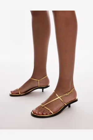 Topshop – Inaya – Hochwertige Riemchensandalen aus Leder in Gold mit Kitten-Heel-Absatz