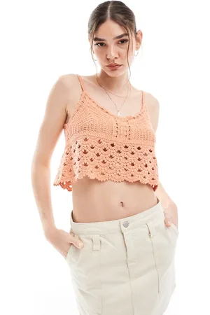 VILA – Kurzes Camisole-Oberteil in Apricot mit Häkelmuster
