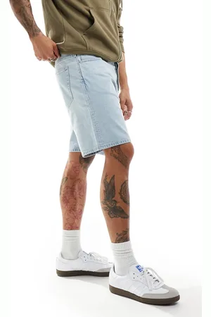 Weekday – Space – Lockere Jeansshorts in verwaschenem Hellblau