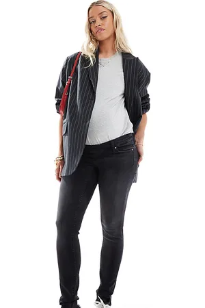 ONLY – Blush – Skinny-Jeans in verwaschenem mit ausgefranstem Saum, Umstandsmode