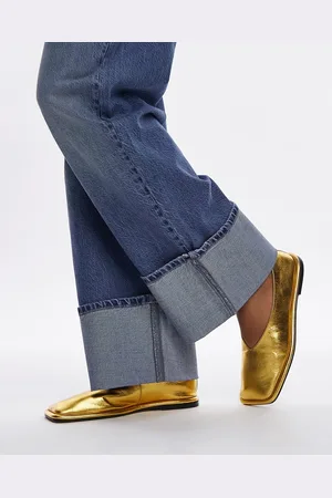 Topshop – Charlotte – Ungefütterte, flache Schuhe aus goldfarbenem Leder mit eckiger Zehenpartie