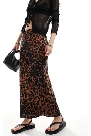 ASOS – Midirock aus Satin mit asymmetrischem Schnitt und Tierfellmuster