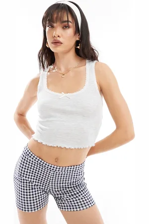 New Look – Trägershirt in mit Spitzenborte