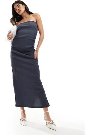 Y.A.S Y.A.S – Trägerloses Stretch-Maxikleid in Dunkelblau in strukturierter Denim-Optik