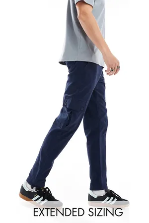 ASOS – Schmal zulaufende Cargohose in Marineblau