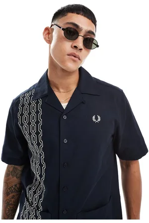 Fred Perry – Besticktes Hemd in mit Reverskragen