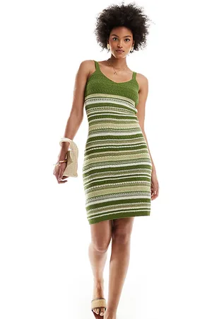 JDY – Gestreiftes Strickkleid in Khaki
