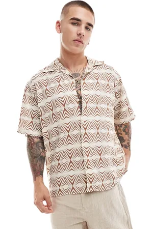 SELECTED –Kurzärmliges Hemd in Beige mit geometrischem Muster