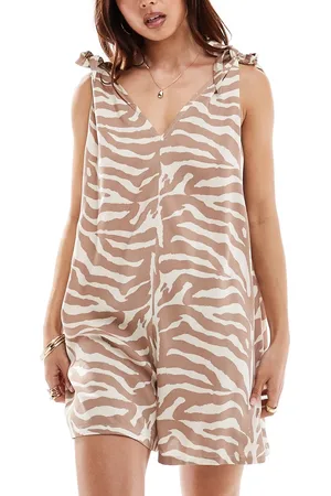 ASOS – Strand-Playsuit mit naturfarbenem Zebramuster und gebundenen Trägern