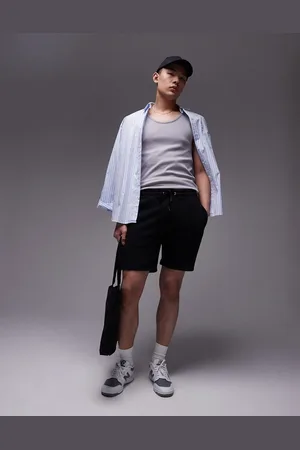 Topman – Klassisch geschnittene Jersey-Shorts in mit unversäuberten Kanten
