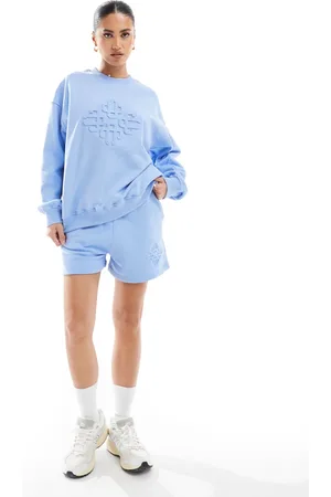 The Couture Club – Shorts in Hellblau mit Prägung, Kombiteil