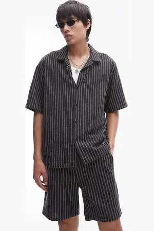 Topman – Kurzärmliges, gestreiftes Hemd in Schwarz, Kombiteil