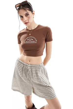 Threadbare – Kurzes enges T-Shirt in Schokobraun mit „Cowgirl“-Schriftzug