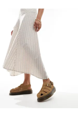 Dr. Martens Dr. Martens – Wrenlie Quad – Wildleder-Sandalen in Hellbraun mit Gitterdesign