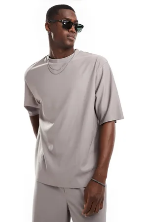 Only & Sons — Plissiertes T-Shirt in in extremer Oversize-Passform, Kombiteil