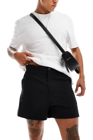 Weekday – Alessandro – Schmal geschnittene Shorts in