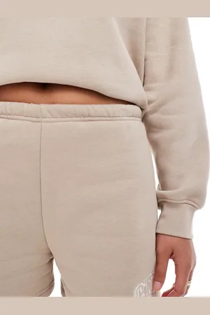 The Couture Club – Shorts in Beige „CTRE“-College-Logo, Kombiteil