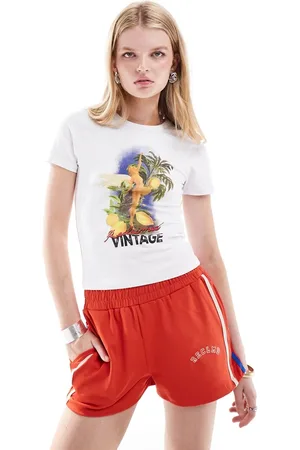 Reclaimed – Knapp geschnittenes T-Shirt in mit Zitronen-Print