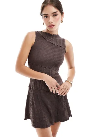 Miss Selfridge – Minikleid aus Spitzen-Mix in Schokobraun