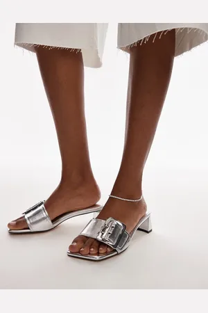 Topshop – Ila – Mules in mit Schnallendetail und Absatz