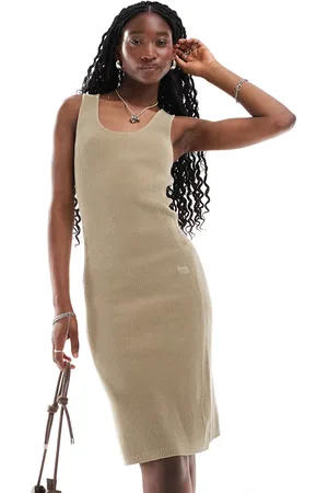 G-Star – Figurbetontes, geripptes Strickkleid in Khaki