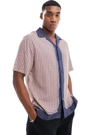 SELECTED – Oversize-Hemd in mit Bordürenprint und Reverskragen