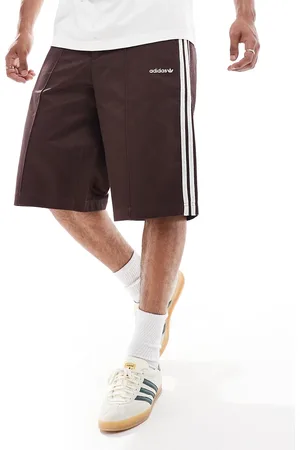 adidas Adidas Original – Bermudashorts im 80er-Stil in Schattenbraun mit 11 Zoll Schrittlänge