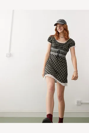 Reclaimed – Kariertes Babydoll-Minikleid mit Spitzenbesatz