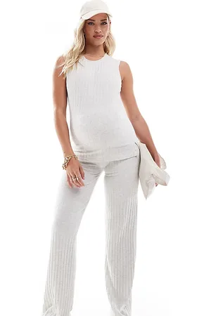 Mama;licious Mamalicious – Umstandsmode – Gerippte Jersey-Hose in meliertem Creme mit Überbauchbund und weitem Bein, Kombiteil