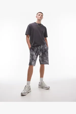 Topman – Plissierte Oversize-Shorts in gemustertem