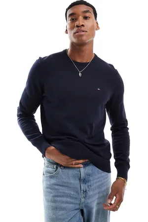 Tommy Hilfiger – Pullover in Dunkelblau mit Rundhalsausschnitt und Flaggenstickerei