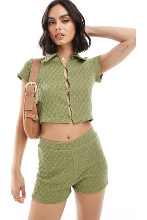 ASOS – Strukturierte, knappe Shorts in Olivgrün, Kombiteil