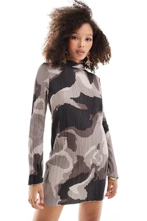VERO MODA – Plissee-Minikleid mit weiten Ärmeln und abstraktem Muster in