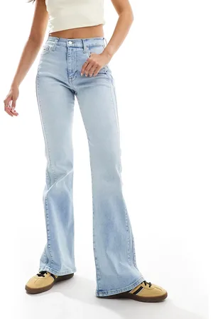 Tommy Hilfiger – Slyvia – Ausgestellte Jeans in hellblauer Waschung mit hohem Bund