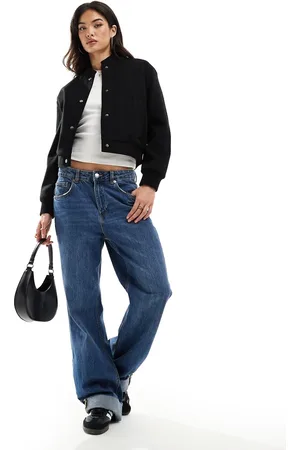 New Look – Kurze Bomberjacke aus Strick in