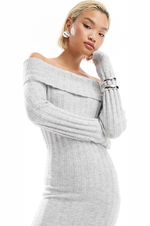 Glamorous – Figurbetontes, schulterfreies Maxi-Strickkleid in meliert