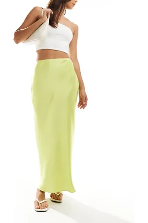 ASOS – Asymmetrischer Satin-Midirock in Zitronengelb