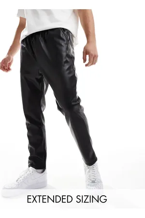 ASOS – Schmal zulaufende Hose in Lederoptik in