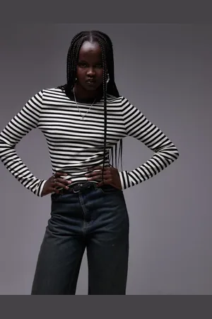 Topshop – Langärmliges, gestreiftes Oberteil in -Weiß mit U-Ausschnitt
