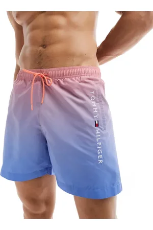 Tommy Hilfiger – Original – Halblange Badeshorts in Koralle mit Farbverlauf und Kordelzug