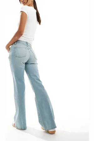 Cotton On Cotton On – Ausgestellte Bootcut-Jeans in Blue Moon Denim mit Stretchanteil