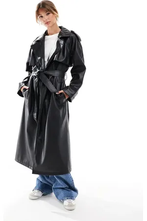 ASOS Trenchcoat in schwarzer Lederoptik