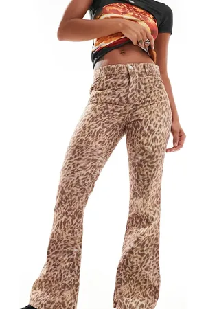 Reclaimed – Schlagjeans mit Leopardenmuster im Western-Stil