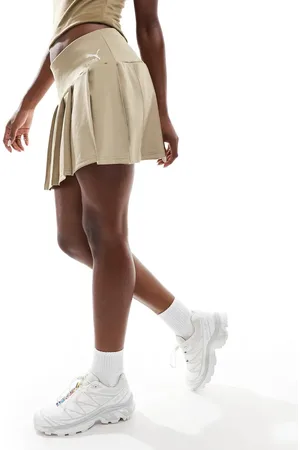PUMA – Classics – Falten-Minirock in Beige